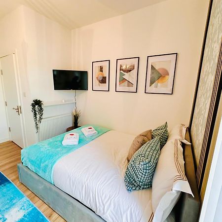 R2 - Elegant Private Room Opposite Queen Elizabeth Hospital - Harborne Бирмингам Екстериор снимка