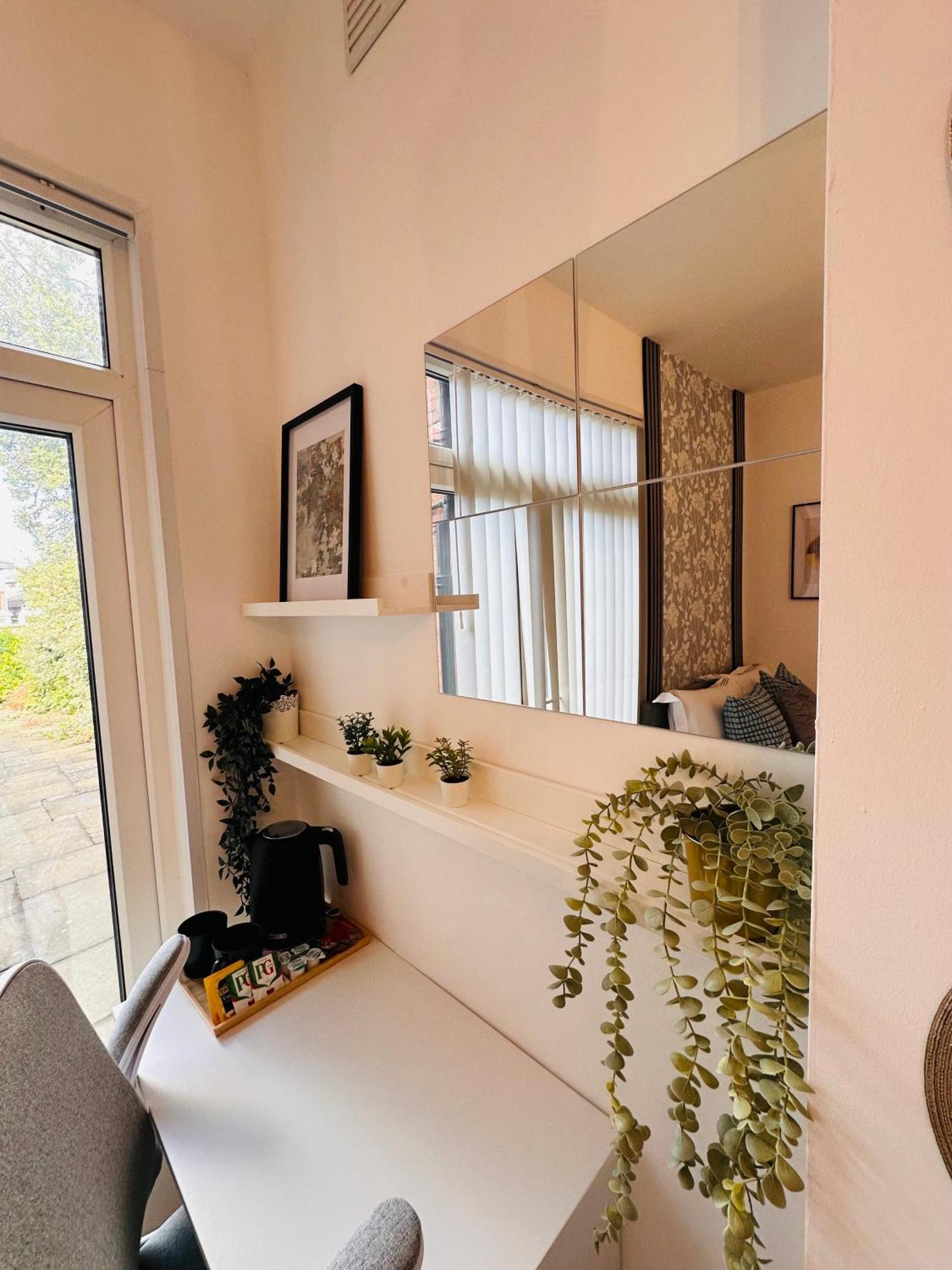 R2 - Elegant Private Room Opposite Queen Elizabeth Hospital - Harborne Бирмингам Екстериор снимка