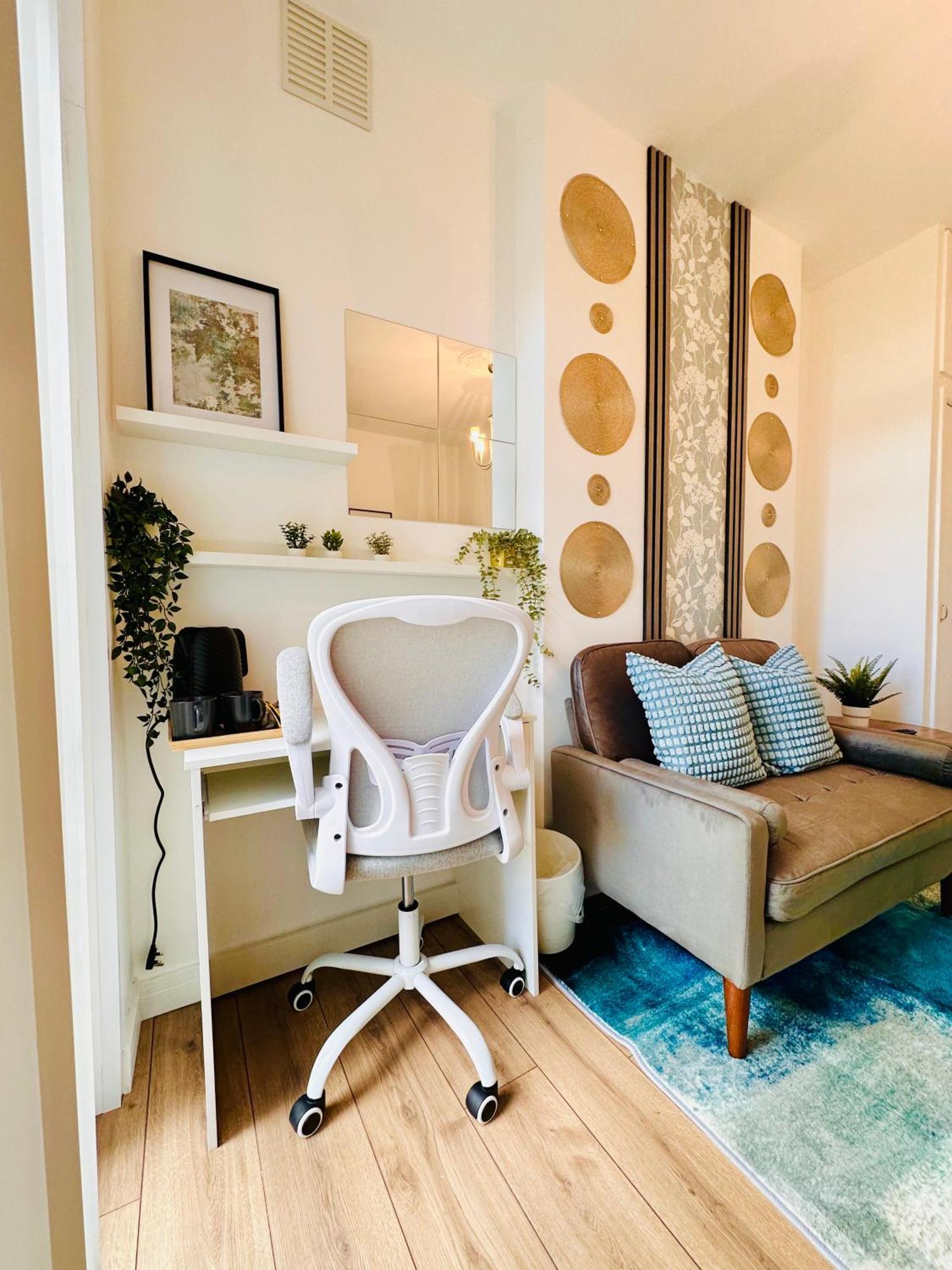 R2 - Elegant Private Room Opposite Queen Elizabeth Hospital - Harborne Бирмингам Екстериор снимка