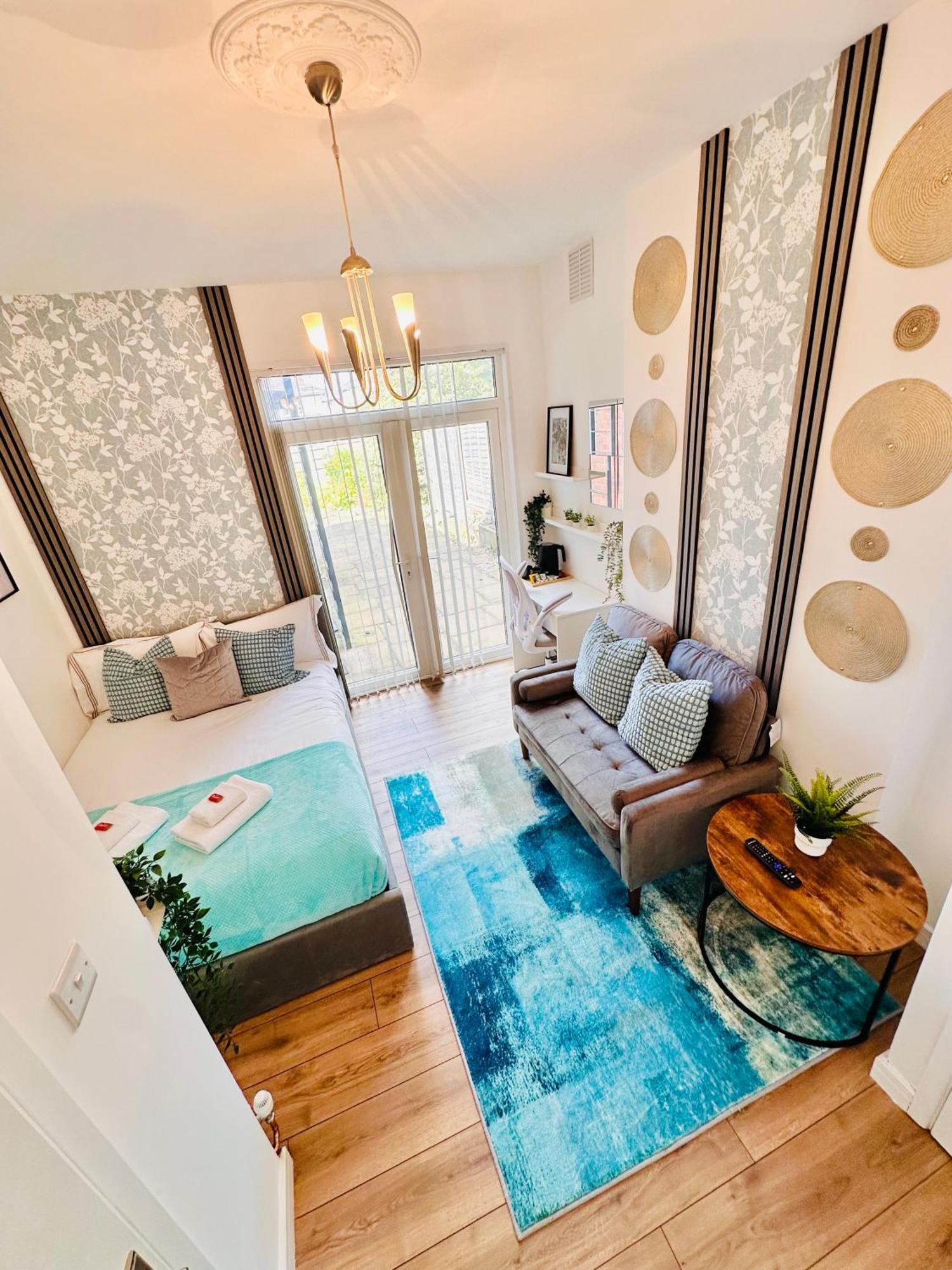 R2 - Elegant Private Room Opposite Queen Elizabeth Hospital - Harborne Бирмингам Екстериор снимка
